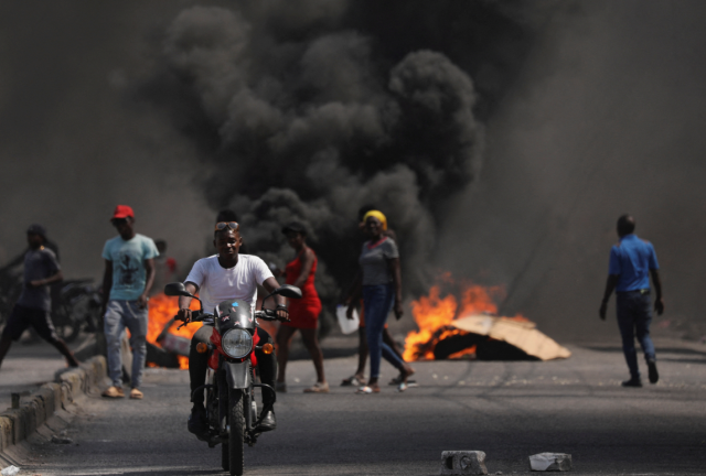 Haiti'de silahlı çeteler hapishaneye saldırdı! 3 bin 600 mahkum firar etti, 12 kişi öldü
