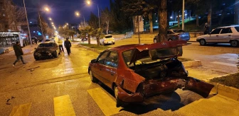Amasya'da Otomobil Çarpışması: 2 Yaralı