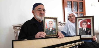 Şehit Korgeneral Osman Erbaş'ın Hediye Ettiği Bastonu Gözü Gibi Saklıyor