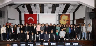 Karacasu Kaymakamı Mehmet Gündoğdu, öğrencilerle buluştu
