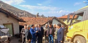 AK Parti Milletvekili Mustafa Arslan, yangında evleri kullanılamaz hale gelen aileyi ziyaret etti