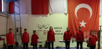 Gürçayır Ortaokulu Öğrencileri Bilek Güreşi Bölge Şampiyonasında Sivas'ı Temsil Edecek