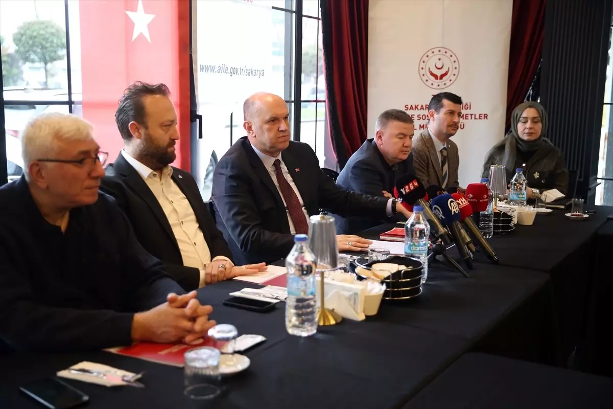 Sakarya Aile ve Sosyal Hizmetler İl Müdürü Basın Mensuplarıyla Buluştu