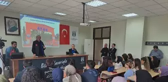 Sakarya'da Üniversite Öğrencilerine Afet Farkındalığı Eğitimi Verildi