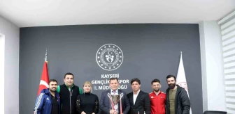 Kayseri Gençlik ve Spor İl Müdürlüğü Spor Kulübü Güreş Takımı U17 Yıldızlar Grekoromen Türkiye Şampiyonu
