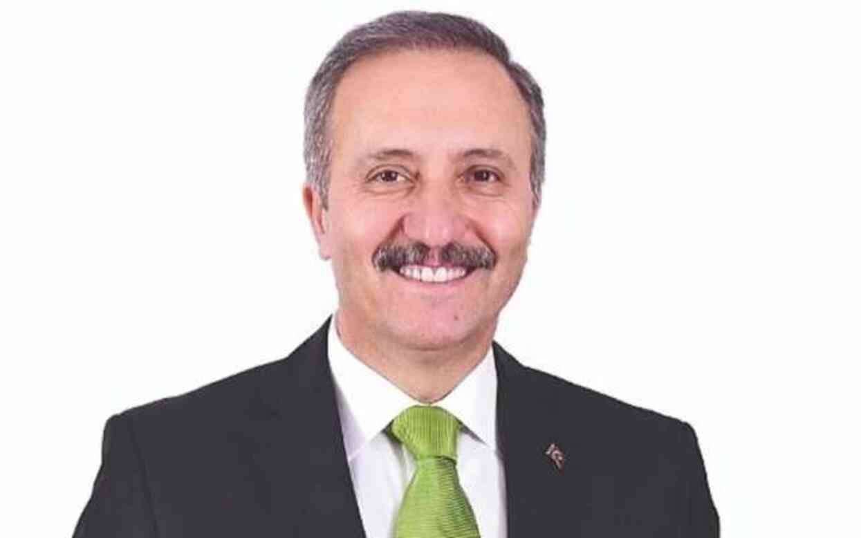 Aziz Yeniay kimdir? AK Parti Küçükçekmece Belediye Başkan Adayı Aziz Yeniay biyografisi!
