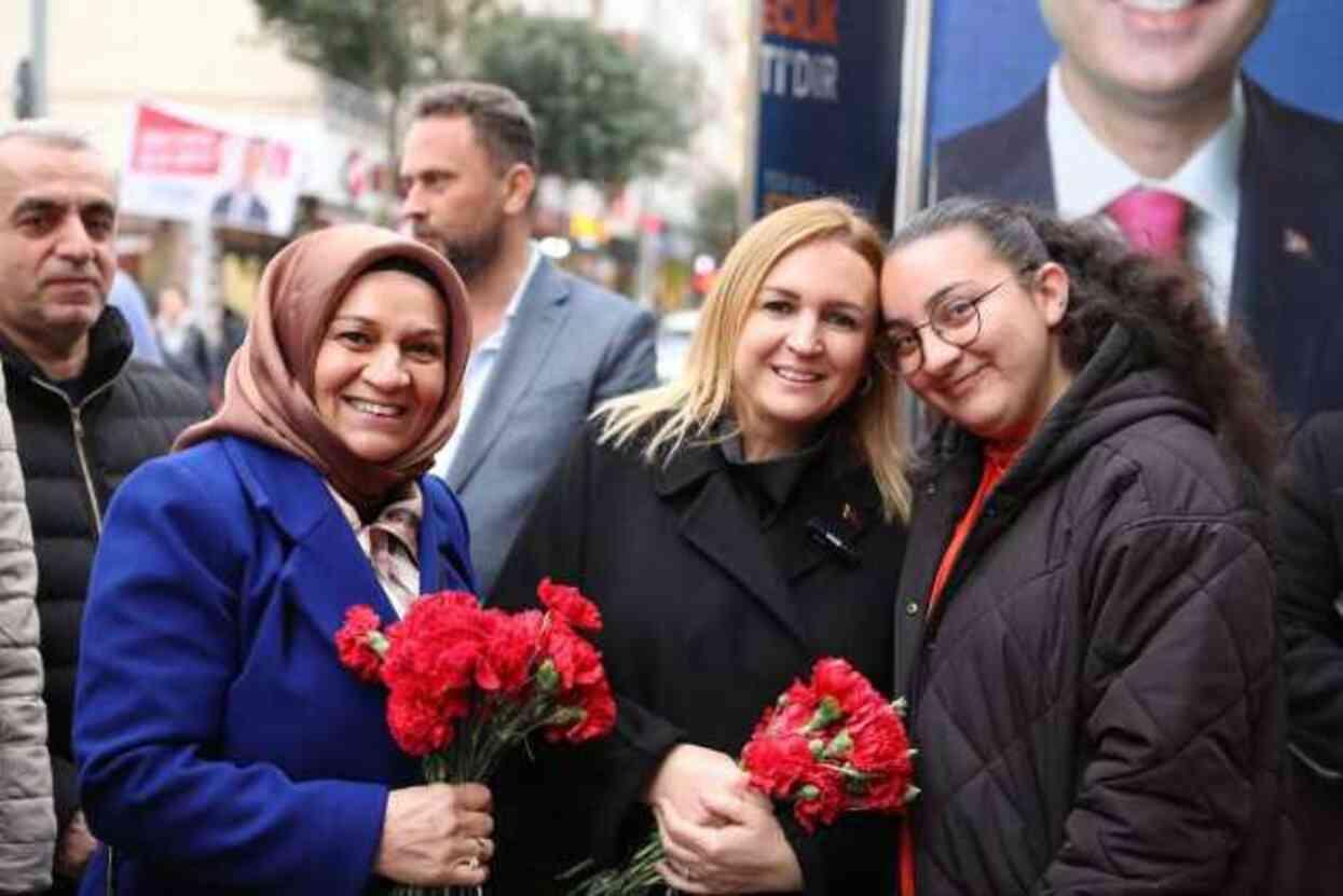 İlknur Kovaç Bayraktar kimdir? AK Parti Bayrampaşa Belediye Başkan adayı İlknur Kovaç Bayraktar kaç yaşında, nereli?