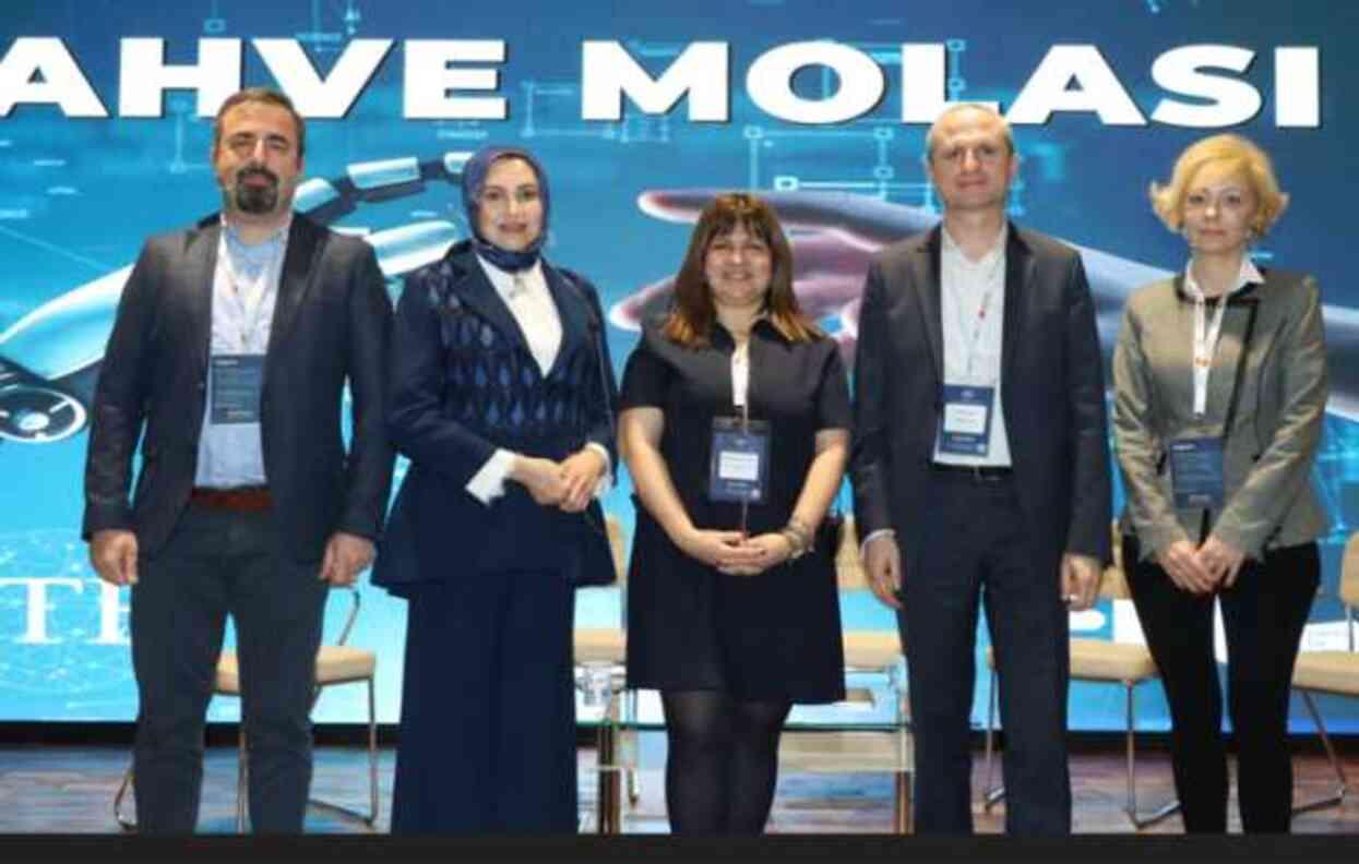 IT Forum CxO teknolojinin önde gelen isimlerini bir araya getirdi IT Forum CxO teknolojinin önde gelen isimlerini bir araya getirdi