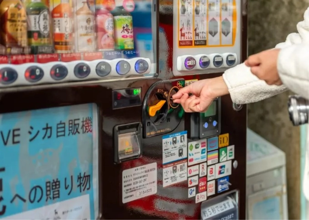 Japonya'da okul müdürü, kahve için defalarca eksik ödeme yaptığı için kovuldu: Etik davranmadığı için emekli ikramiyesi alamayacak