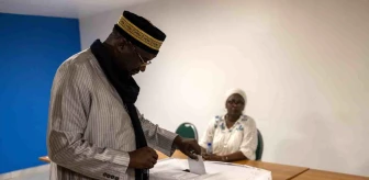 Senegal'de devlet başkanlığı seçimleri 24 Mart'ta yapılacak