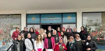 AK Parti Siirt Kadın Kolları 8 Mart Dünya Kadınlar Günü'nü kutladı