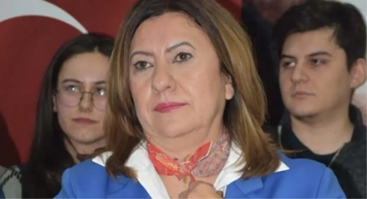 Deniz Karakurt kimdir? CHP İzmir Menemen Belediye Başkan Adayı Deniz Karakurt kaç yaşında, nereli?