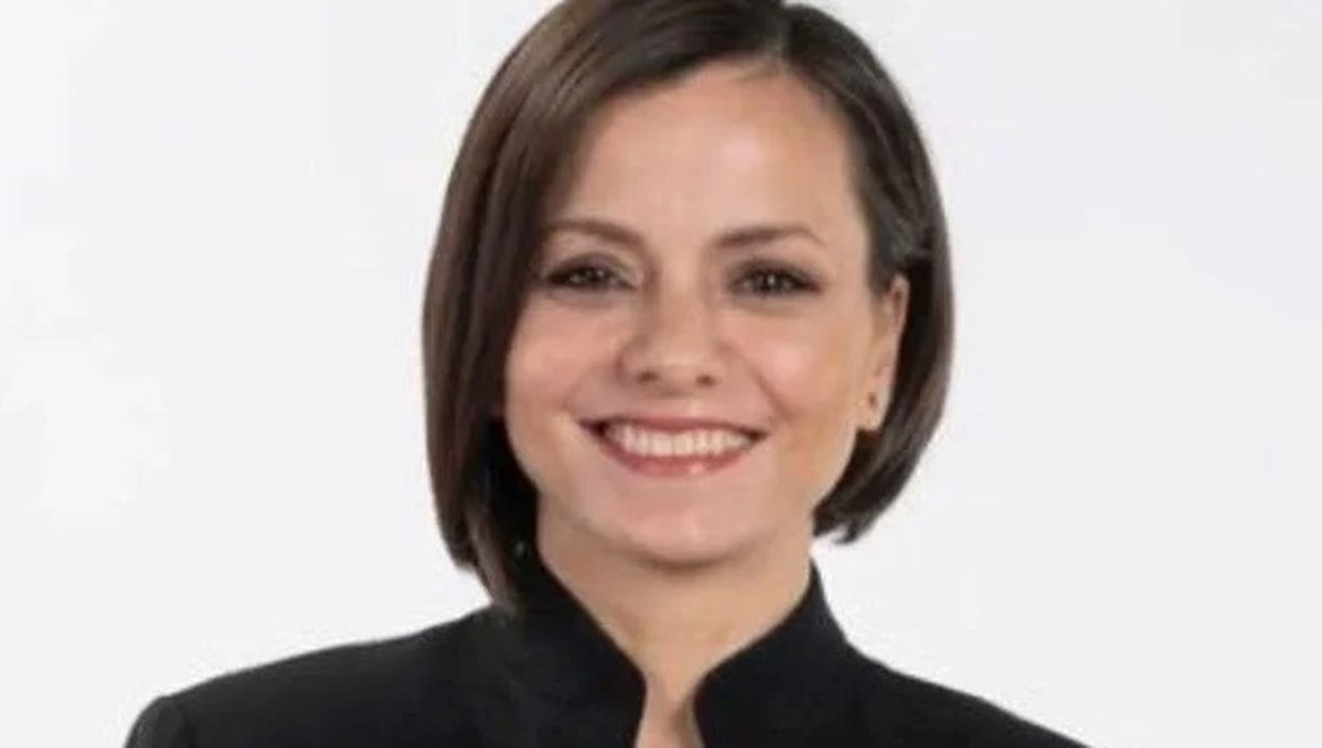 Emine Helil İnay Kınay kimdir? CHP İzmir Karabağlar Belediye Başkan Adayı Emine Helil İnay Kınay kaç yaşında, nereli?