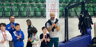 Düzceli Sporcu Ahmet Arif Yesirci Eskrim Kılıç Açık Turnuvasında Madalya Kazandı