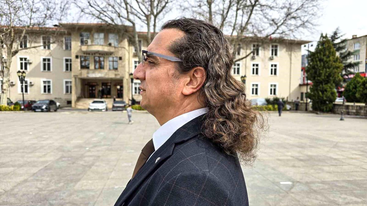 Tokat'ta Kadına Yönelik Şiddete Dikkat Çekmek İçin Saçlarını Kazıttı