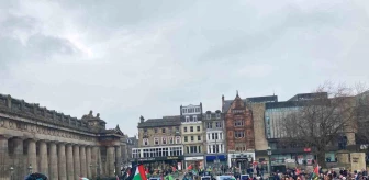 İskoçya'da Filistin Destekçileri Gazze İçin Protesto Gösterisi Düzenledi