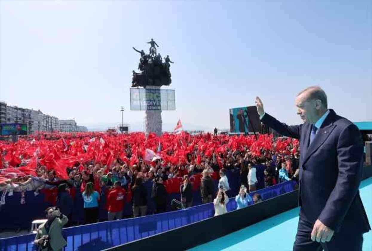 Erdoğan, İzmir mitingine katılan kişi sayısını açıkladı: Emniyetten bilgi aldım, alanda 100 bin kişi var