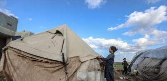Suriyeli Siviller, Ramazanı Evlerinden Uzak ve Yokluk İçinde Karşılıyor