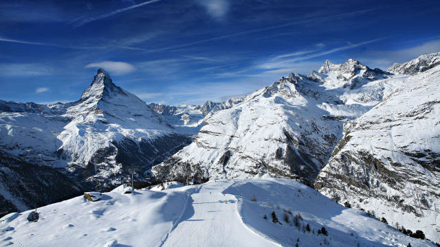 İsviçre Alpleri'nde 6 kayakçı kayboldu