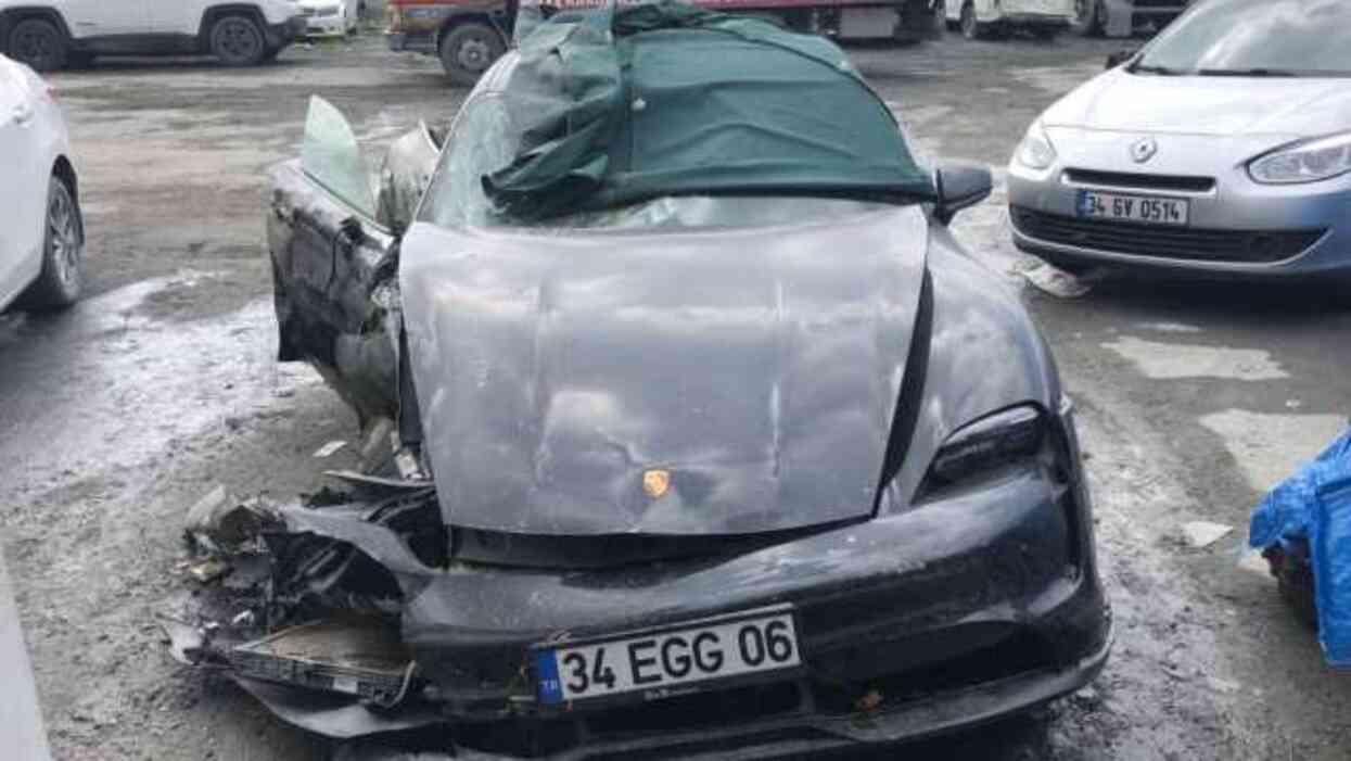 Ölümlü kazanın ardından yurt dışına kaçırılan Timur'un yol boyunca söylediği söz ortaya çıktı: Anne beni affet, araç pert oldu Ölümlü kazanın ardından yurt dışına kaçırılan Timur'un yol boyunca söylediği söz ortaya çıktı: Anne beni affet, araç pert oldu