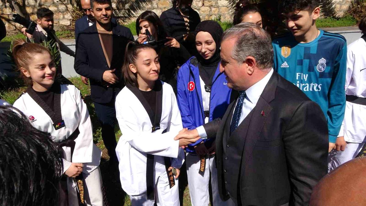 Kahramanmaraş'a 12 Bin 500 Kişilik Stadyum Kazandırılacak