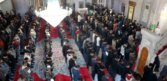 Şanlıurfa'da Dergah Camii'nde İlk Teravih Namazı Kılındı