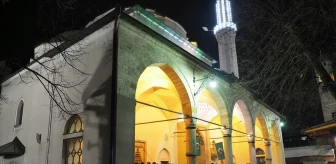 Balkanlar'da Müslümanlar Ramazan Ayını İlk Teravih Namazıyla Karşıladı