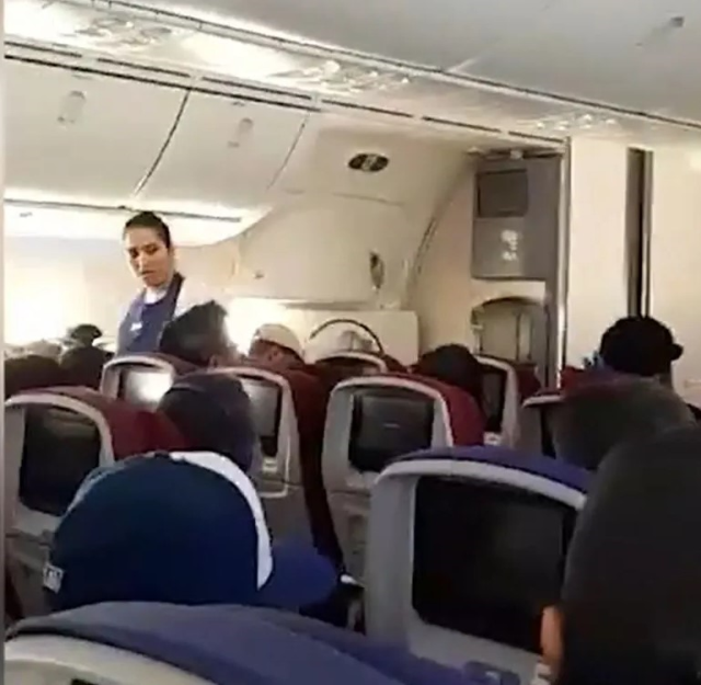 Havada arızalanan uçak ani düşüş yaşadı: Tavada fırlayan 50 yolcu yaralandı