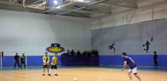 Bitlis'te düzenlenen Futsal Turnuvası sona erdi