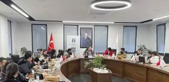 SUBÜ öğrencileri Kaynarca'daki mobilya üretim tesislerini gezdi