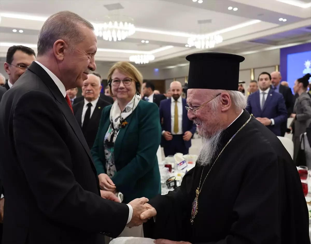 Erdoğan: İsrailli yöneticiler Gazze'deki bebeklerin hesabını versin