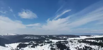 Çankırı'nın Yapraklı ilçesinde kar yağışı etkili oldu