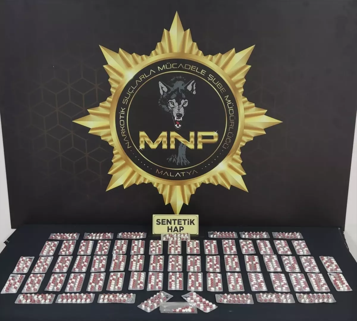 Malatya'da uyuşturucu operasyonunda 954 sentetik hap ele geçirildi, 3 zanlı tutuklandı