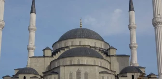 Samsun'da bir imam camide kendini asarak intihar etti