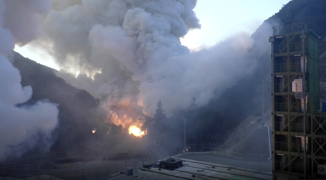 Japon firmanın 'Kairos' roketi fırlatmadan 5 saniye sonra infilak etti! Bölgede yangın çıktı