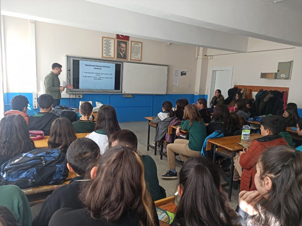 Kayseri'de Ortaokul Öğrencilerine Tabiatı Koruma Eğitimi Verildi