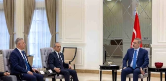 Dışişleri Bakanı Hakan Fidan, Irak Türkmen Cephesi Başkanı ve Kerkük Milletvekili ile görüştü