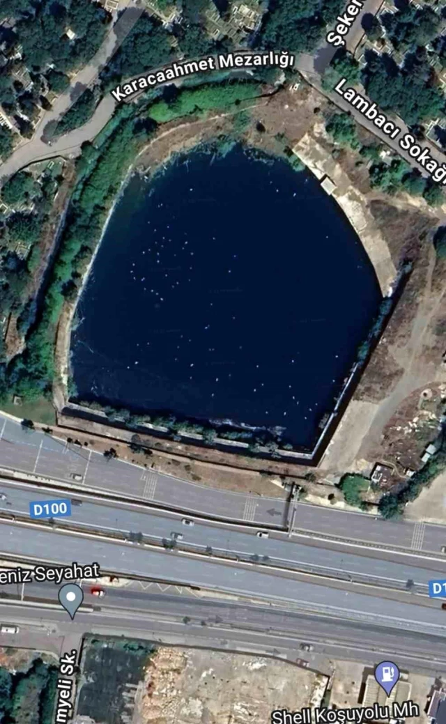 İstanbul'un göbeğindeki su birikintisi Google'ı bile şaşırttı! Haritada göl olarak gösterildi