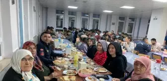 Oğuzlar Kaymakamı Muhammed Turan, şehit aileleri ve gazilerle iftarda bir araya geldi