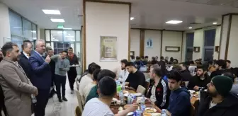 AK Parti Genel Başkan Yardımcısı Çiğdem Karaaslan, Samsun'da üniversite öğrencileriyle iftarda buluştu