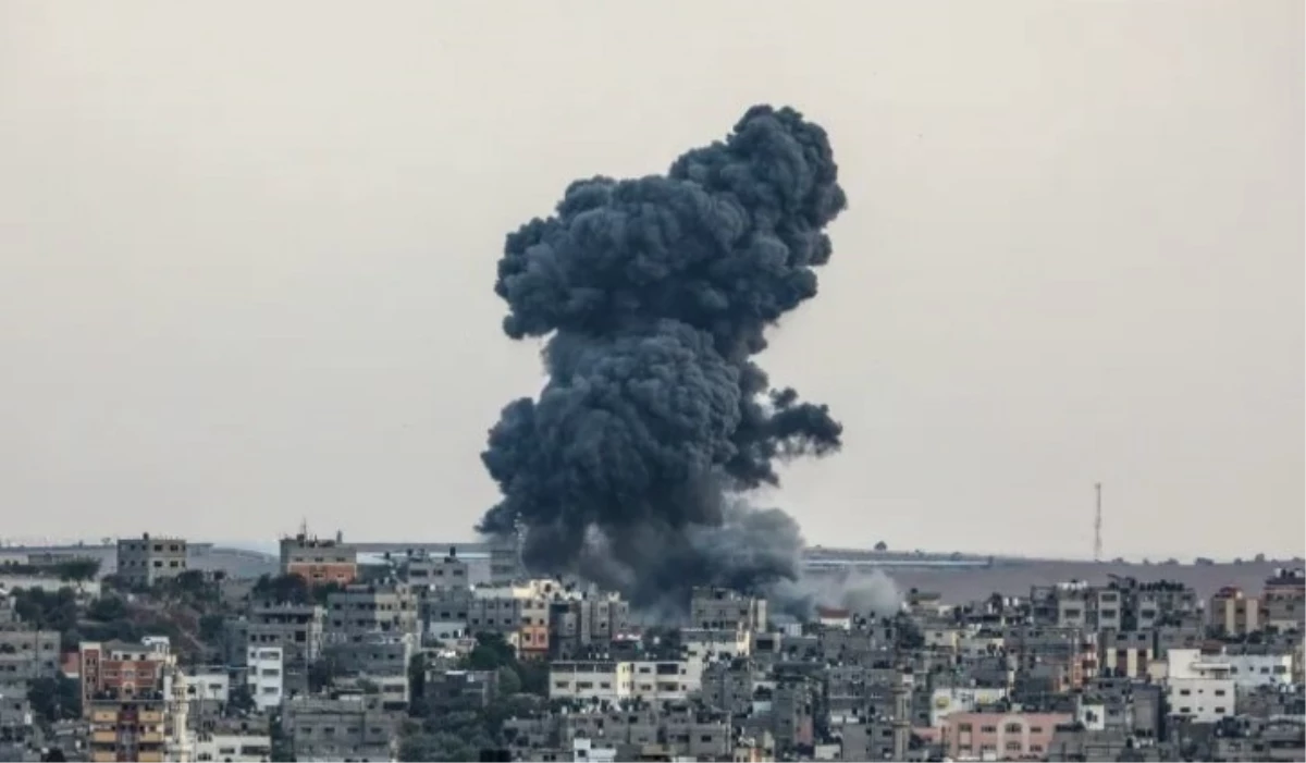 Gazze Sağlık Bakanlığı: İsrail Gazze'de yardım bekleyen 20 kişiyi öldürdü