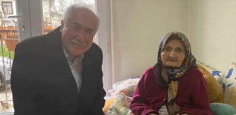 Güdül Belediye Başkanı Muzaffer Yalçın, yaşlıları ziyaret ediyor
