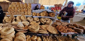 Özbekistan'da Ramazan Ayında Nişalda Tatlısı ve Patır Ekmeği Vazgeçilmez