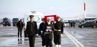 Konya'da şehit olan Hava İstihkam Uzman Çavuş Ercan Güven'in cenazesi Aydın'a uğurlandı