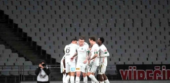 Fatih Karagümrük ile Konyaspor Arasındaki Maçta Konyaspor 1-0 Önde