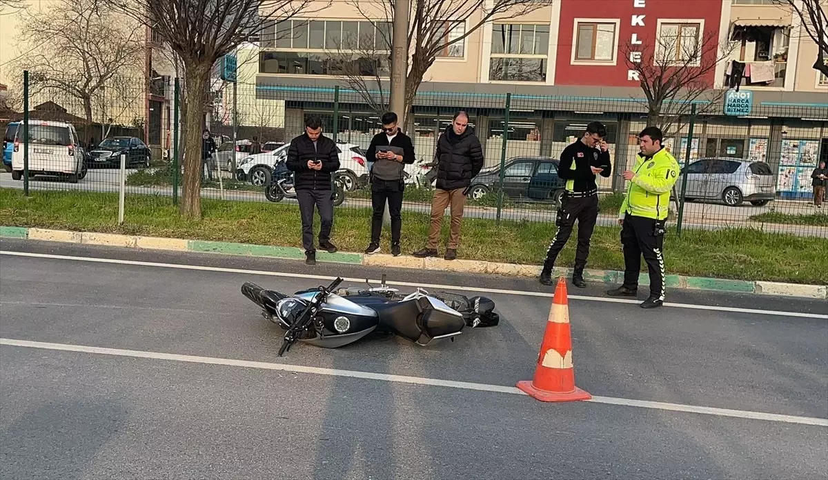 Gemlik'te motosiklet kazası: Sürücü ağır yaralandı