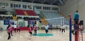 Evinin Sultanları Voleybol Turnuvası Osmaniye'de Başladı