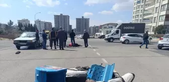 Şanlıurfa'da Otomobil ve Motosiklet Çarpışması: 1 Yaralı