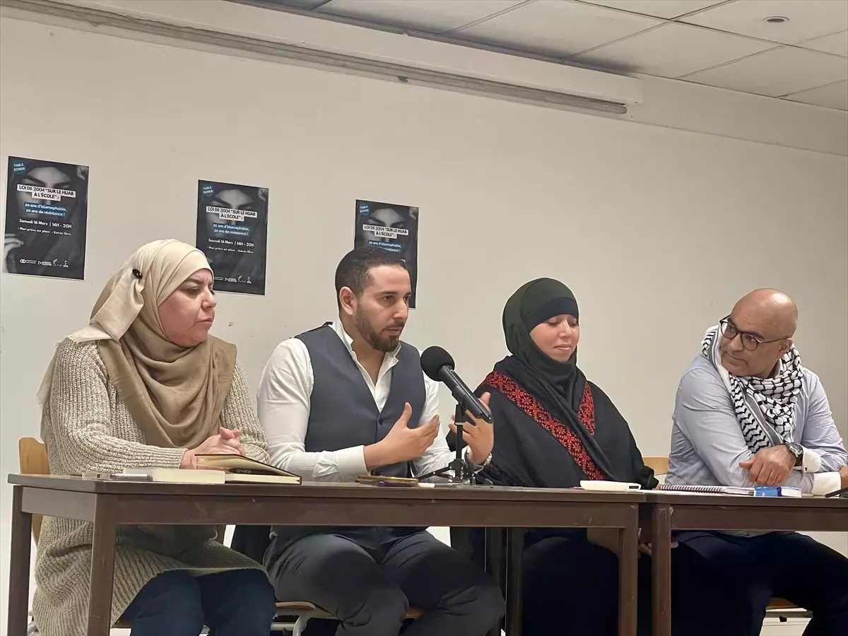 Fransa'da İslamofobi Konulu Konferans Gerçekleştirildi