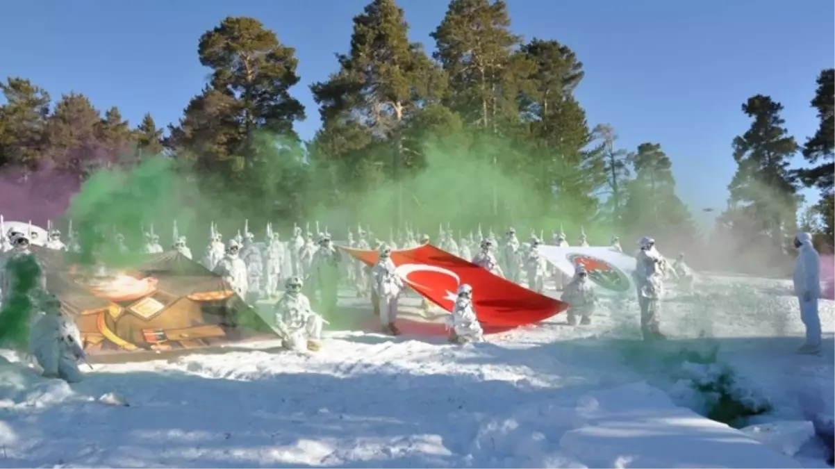 Sarıkamış'ta eski 25 derecede komandoların eğitimleri nefes kesti